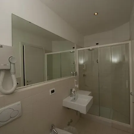 Otel Serenella Baveno
